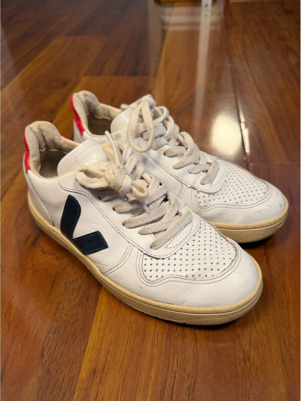 Veja V-10 White Nautico Pekin Women's Size 5 Black Red Leather Shoes